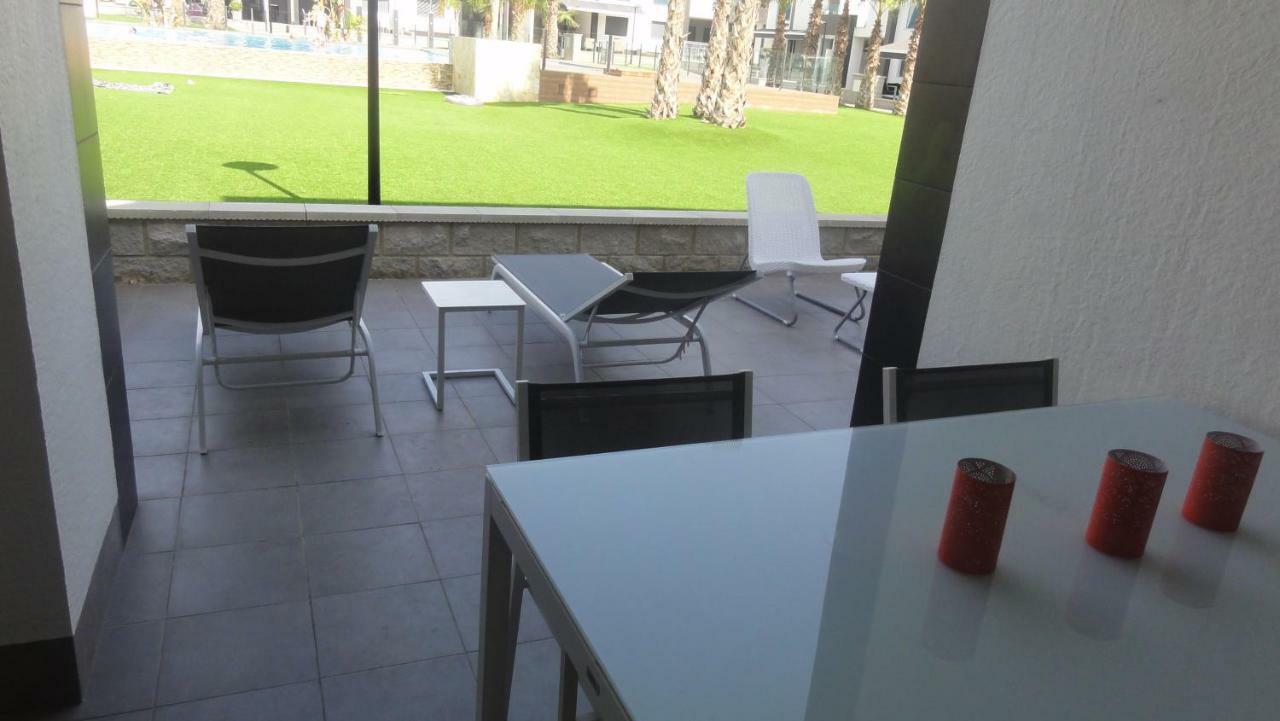 Oasis Beach 5 Lägenhet Orihuela Exteriör bild